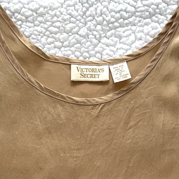 VTG Gold Label Victoria’s Secret 100% silk gold tank top lingerie camisole P - Picture 5 of 9